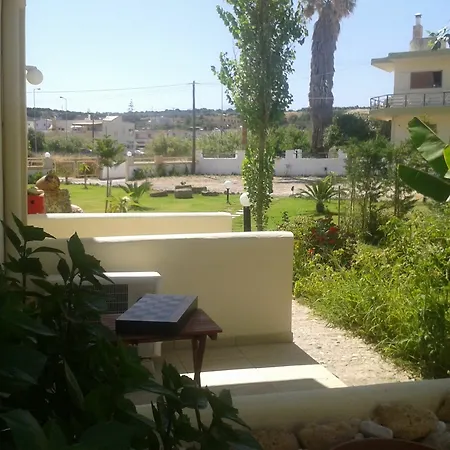 Apartman Almyra &
