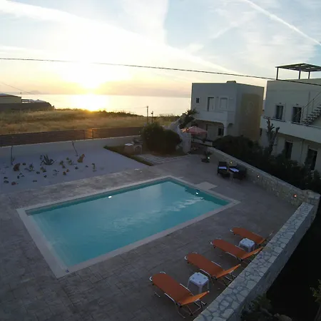 Apartman Almyra & *